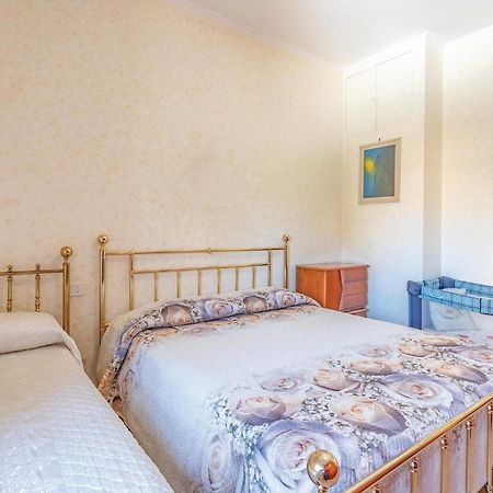 Gorgeous Apartment In Ladispoli Rm With Wifi Kültér fotó